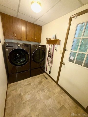 1207 Maplewood Drive, Piqua, OH 45356