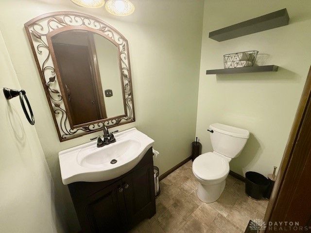 1207 Maplewood Drive, Piqua, OH 45356