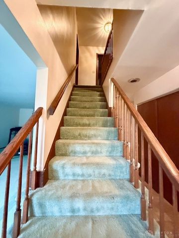 1207 Maplewood Drive, Piqua, OH 45356