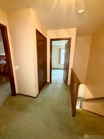 1207 Maplewood Drive, Piqua, OH 45356
