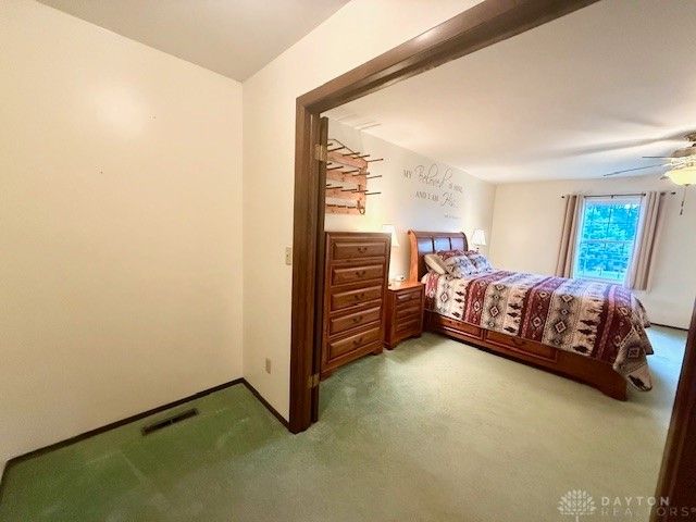 1207 Maplewood Drive, Piqua, OH 45356