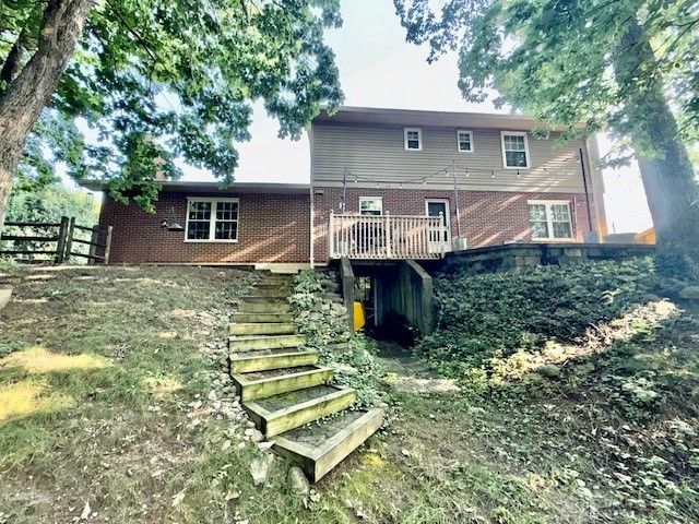 1207 Maplewood Drive, Piqua, OH 45356