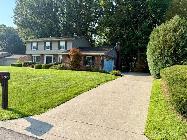 1207 Maplewood Drive, Piqua, OH 45356
