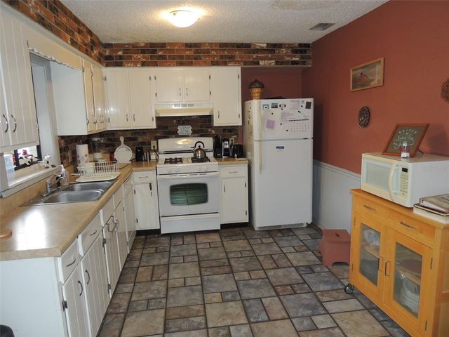 312 NE 2ND AVENUE, Williston, FL 32696