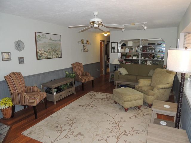 312 NE 2ND AVENUE, Williston, FL 32696