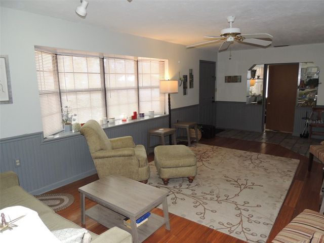 312 NE 2ND AVENUE, Williston, FL 32696