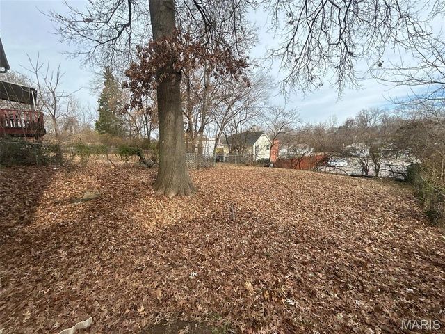 814 Elsworth Place, St Louis, MO 63135