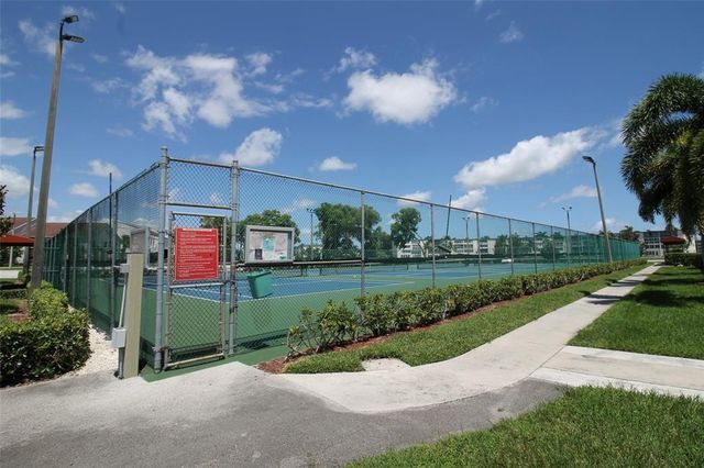 272 Dorset G, Boca Raton, FL 33434