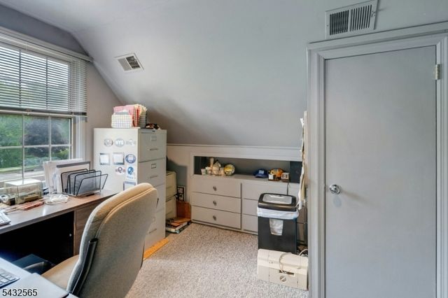 42 Cosgrove Ct, Fair Lawn Boro, NJ 07410