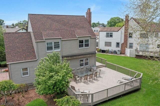 42 Cosgrove Ct, Fair Lawn Boro, NJ 07410