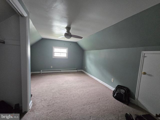 1492 FAULKLAND RD, Wilmington, DE 19805