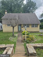 1492 FAULKLAND RD, Wilmington, DE 19805