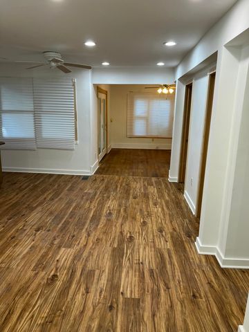 1109 S Genesee Drive, Lansing, MI 48915