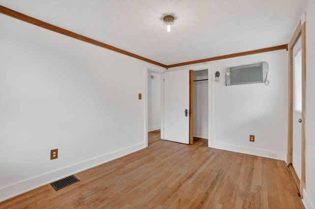 1109 S Genesee Drive, Lansing, MI 48915