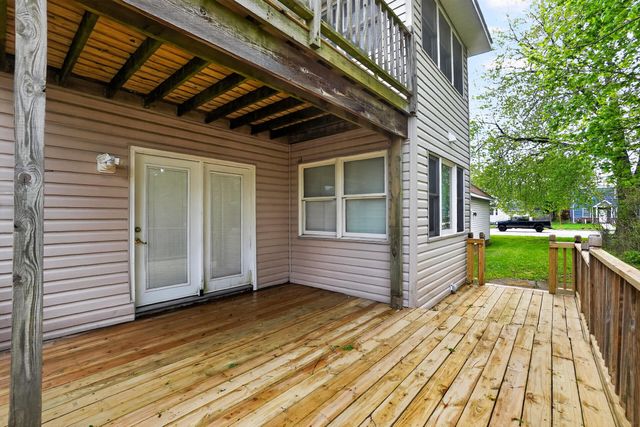 1109 S Genesee Drive, Lansing, MI 48915
