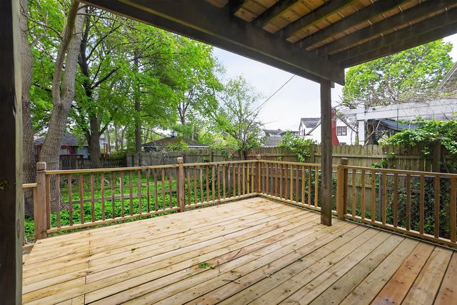 1109 S Genesee Drive, Lansing, MI 48915