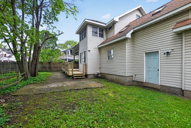 1109 S Genesee Drive, Lansing, MI 48915