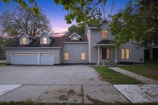 1109 S Genesee Drive, Lansing, MI 48915