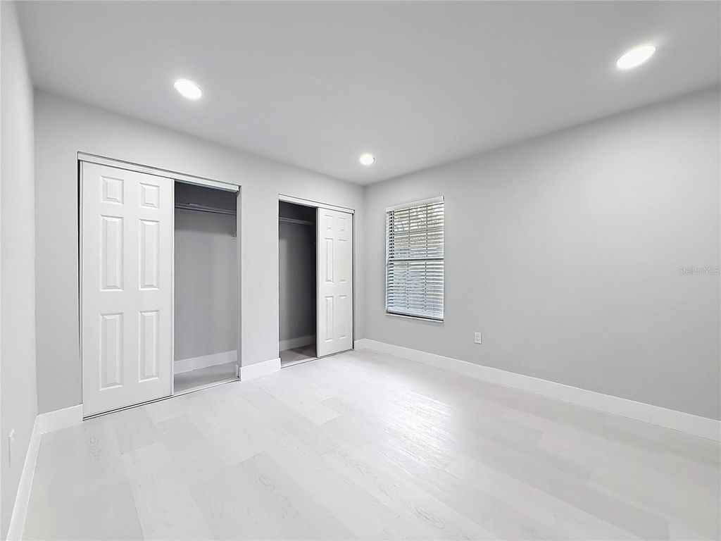 Image 15 of property listing at 20174 SW RAINBOW LAKES BOULEVARD, Dunnellon, FL 34431