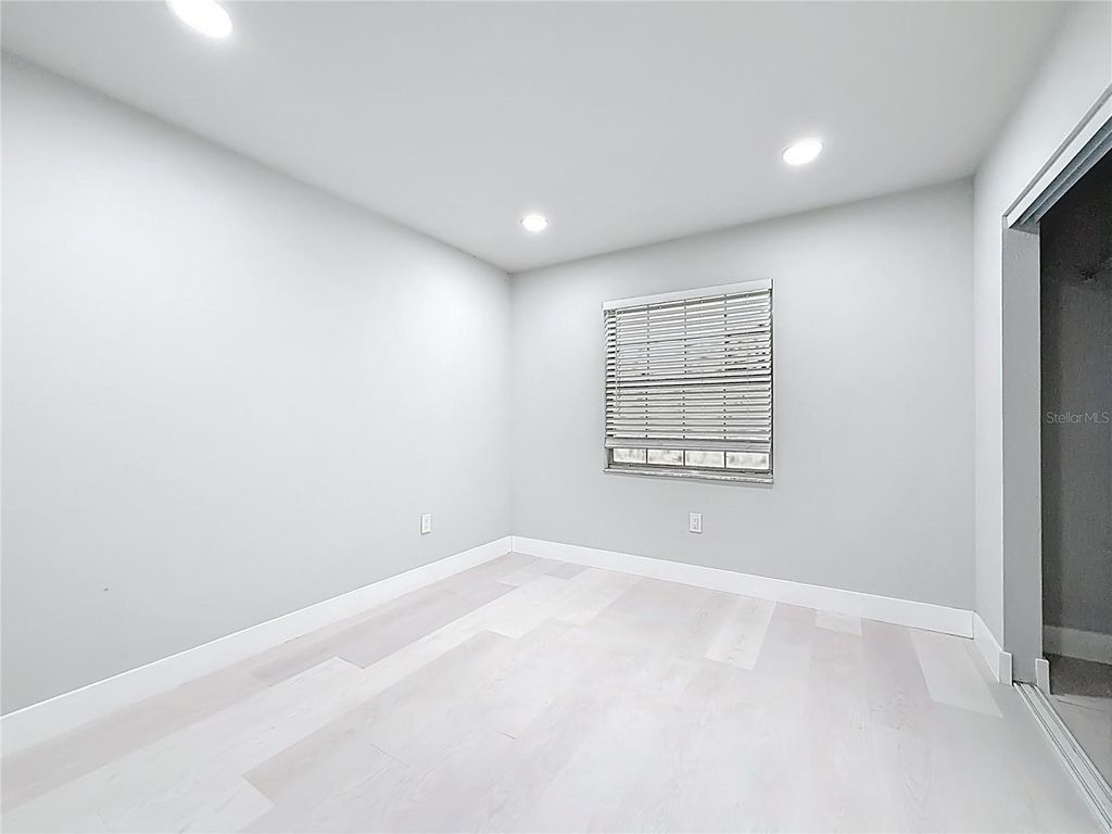 Image 18 of property listing at 20174 SW RAINBOW LAKES BOULEVARD, Dunnellon, FL 34431