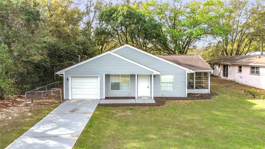 Image 34 of property listing at 20174 SW RAINBOW LAKES BOULEVARD, Dunnellon, FL 34431