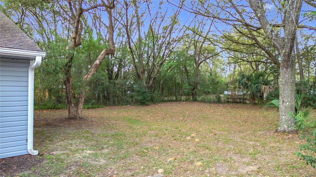 Image 37 of property listing at 20174 SW RAINBOW LAKES BOULEVARD, Dunnellon, FL 34431