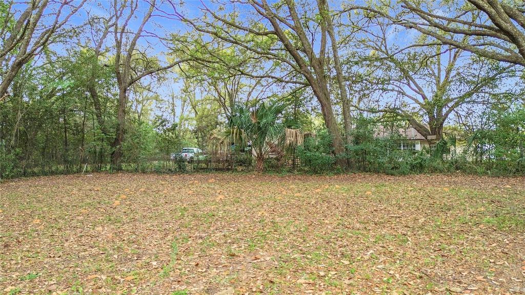Image 39 of property listing at 20174 SW RAINBOW LAKES BOULEVARD, Dunnellon, FL 34431