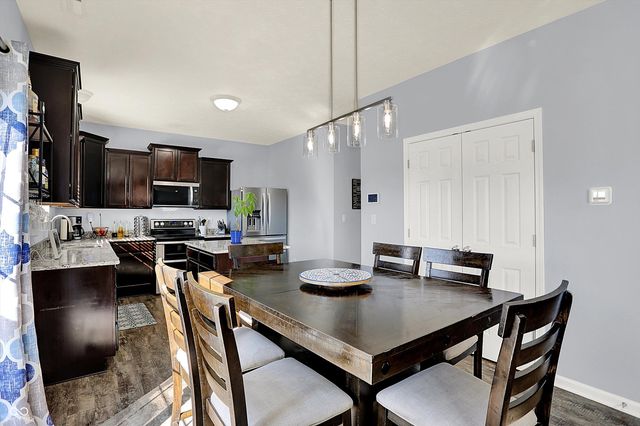 8171 Brookville Way, Avon, IN 46123