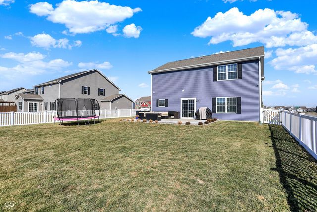 8171 Brookville Way, Avon, IN 46123