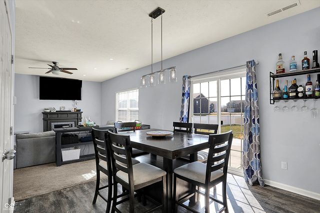 8171 Brookville Way, Avon, IN 46123