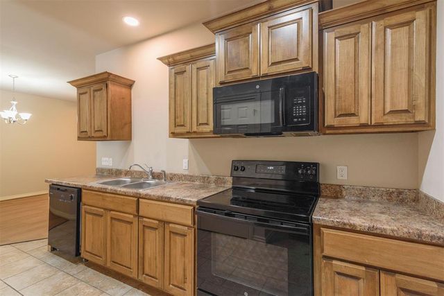 1018 SW 92nd Street, Oklahoma City, OK 73139