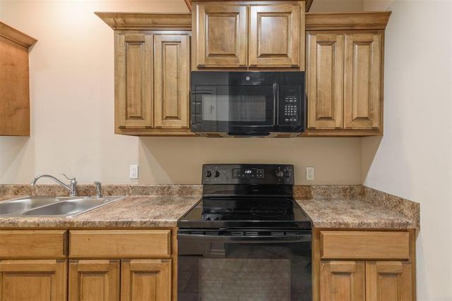 1018 SW 92nd Street, Oklahoma City, OK 73139