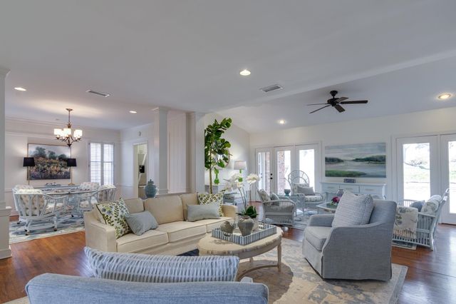 5264 S ANGELA ST, Memphis, TN 38120