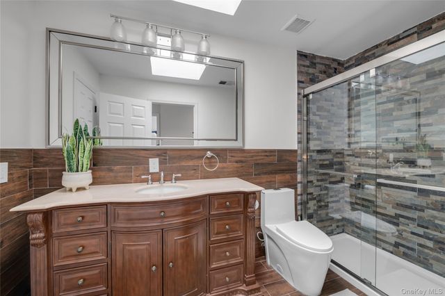 43 Barrow Court, Huntington, NY 11743