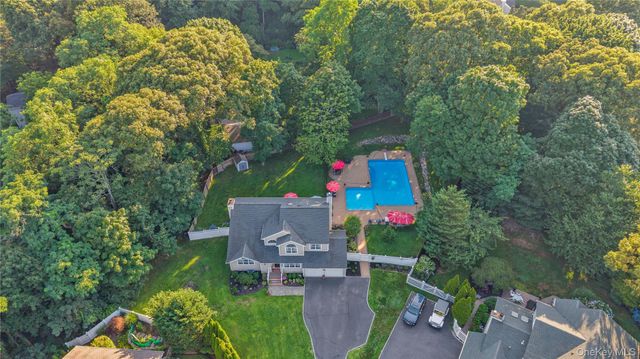 43 Barrow Court, Huntington, NY 11743