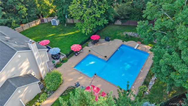 43 Barrow Court, Huntington, NY 11743