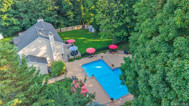 43 Barrow Court, Huntington, NY 11743
