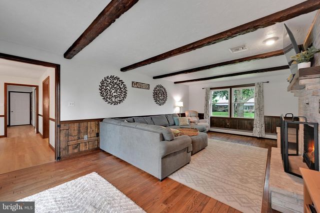 843 DOUGLAS DR, Lititz, PA 17543