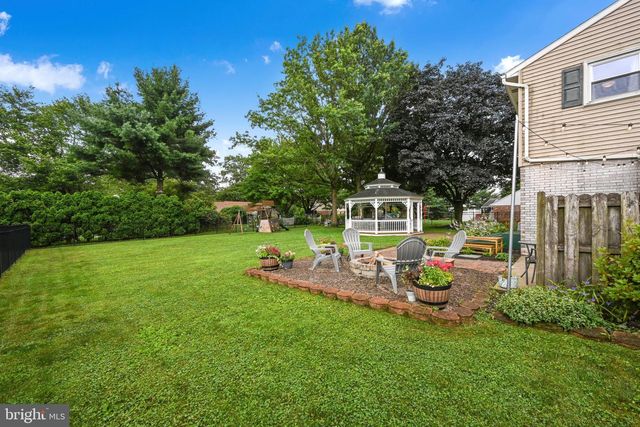 843 DOUGLAS DR, Lititz, PA 17543