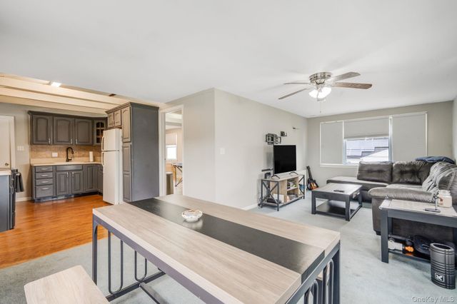 580 Center Briarwood Avenue, West Islip, NY 11795