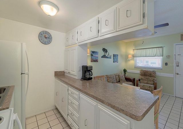 8567 W GULF BOULEVARD 3N, St Petersburg, FL 33706