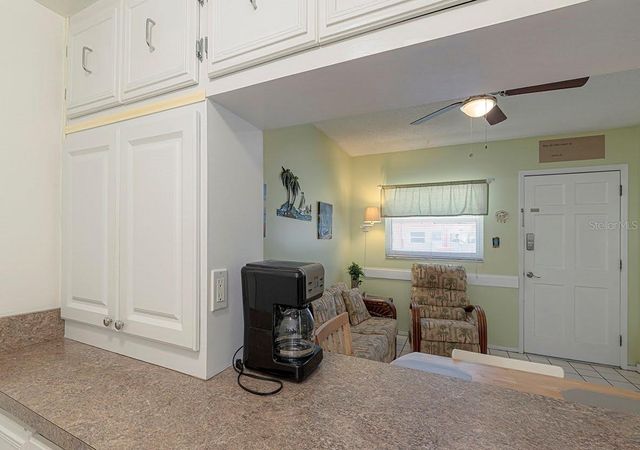 8567 W GULF BOULEVARD 3N, St Petersburg, FL 33706