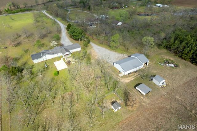 444 County Highway 505, Benton, MO 63736