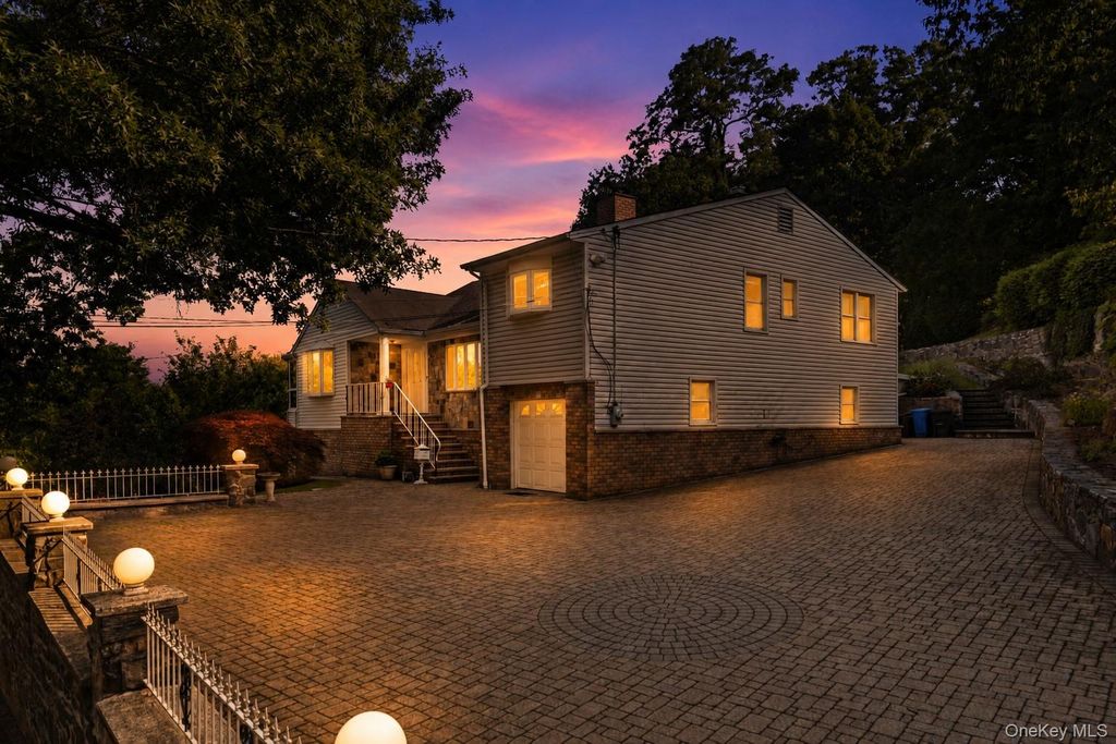 81 Avondale Road, Yonkers, NY 10710 — photo 5