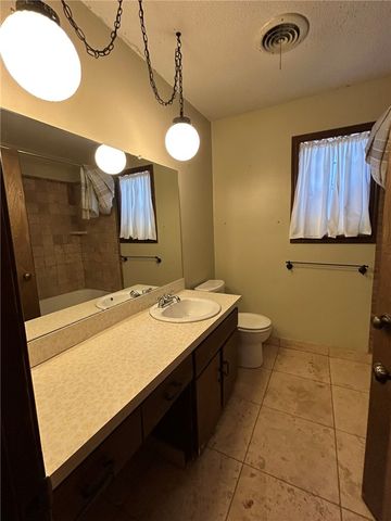 507 Dalewood Court, Russellville, AR 72801