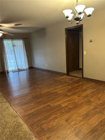 507 Dalewood Court, Russellville, AR 72801