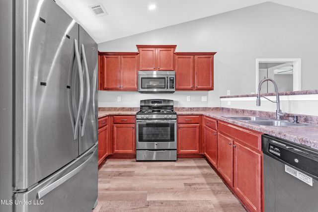 7762 Brierfield Drive, Southaven, MS 38672