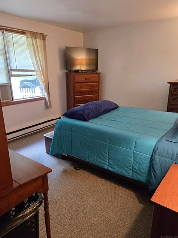 59 Hinckley Street, Norwich, CT 06360