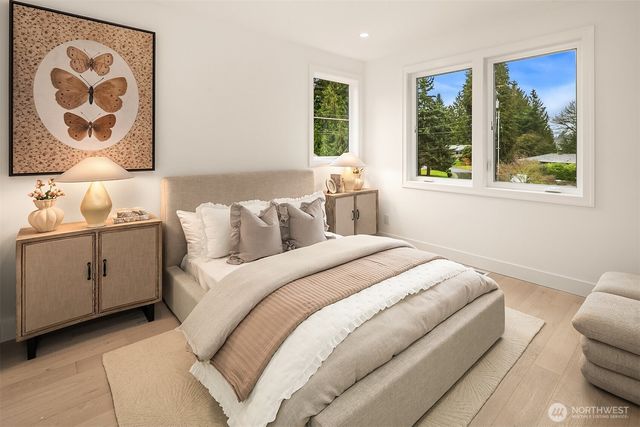 1706 111th Avenue NE, Bellevue, WA 98004