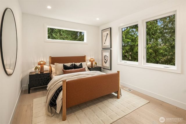 1706 111th Avenue NE, Bellevue, WA 98004